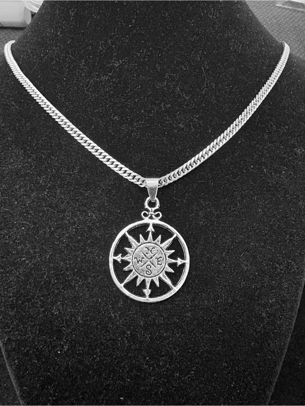 Men’s Compass Pendant Necklace